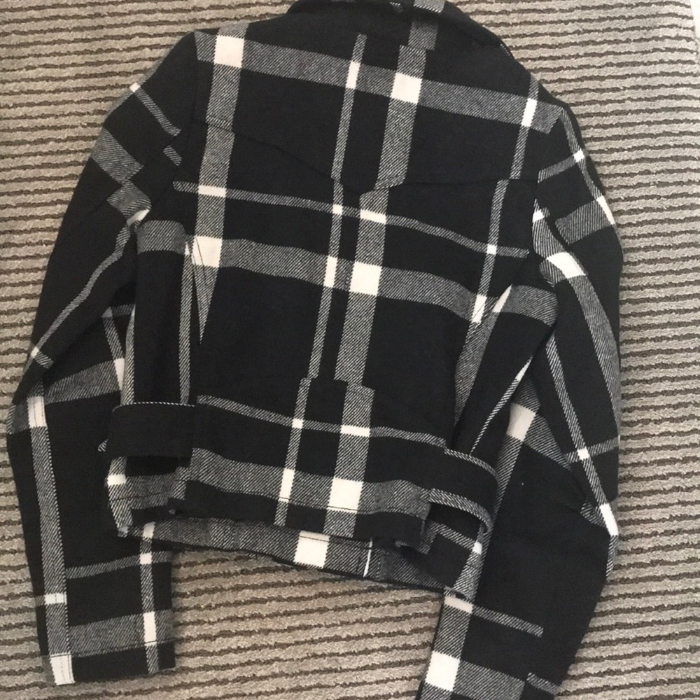 Short plaid jacket - Picture 2 of 8